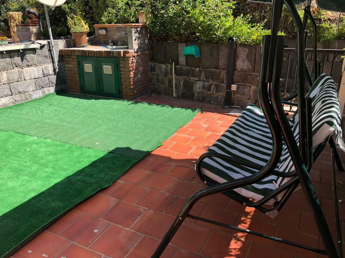 אסראלה Andrew'S Apartment - Mulinia Residence מראה חיצוני תמונה