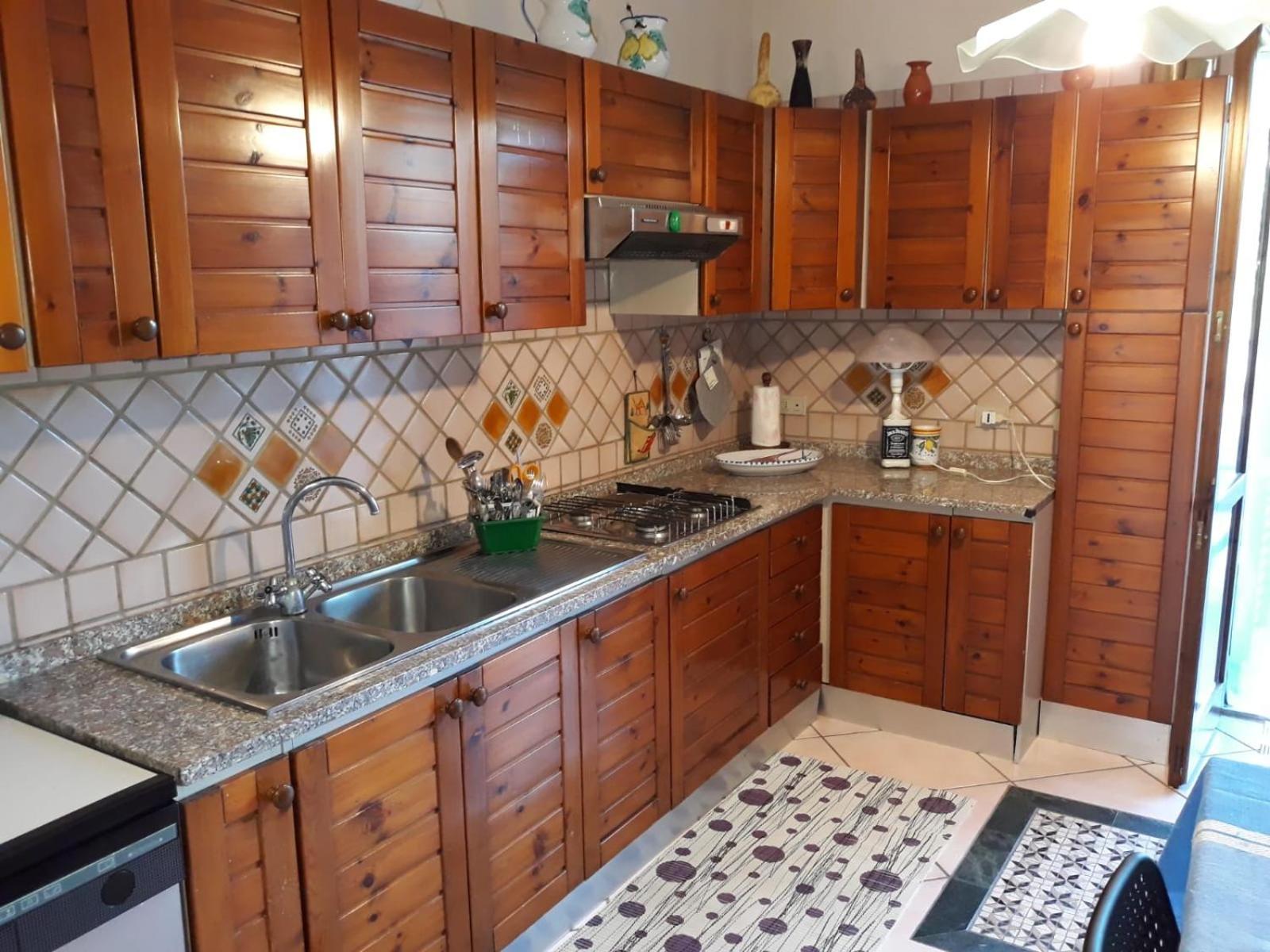 אסראלה Andrew'S Apartment - Mulinia Residence מראה חיצוני תמונה